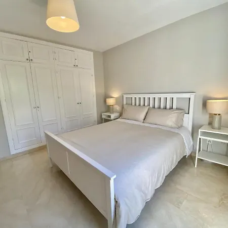 Escape To Serenity - 3 Bedroom Townhouse By The Sea! בית נופש *