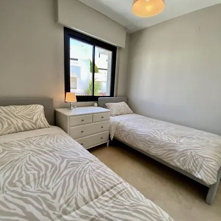 Escape To Serenity - 3 Bedroom Townhouse By The Sea! Marbella