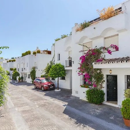 Hébergement de vacances Escape To Serenity - 3 Bedroom Townhouse By The Sea!