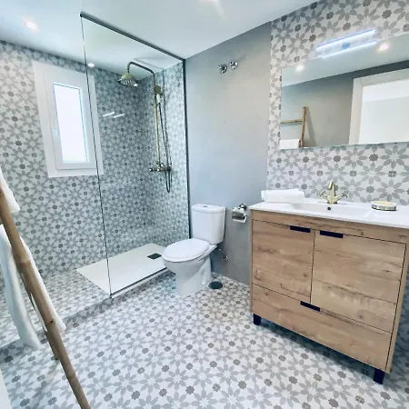 Escape To Serenity - 3 Bedroom Townhouse By The Sea! מארבלה