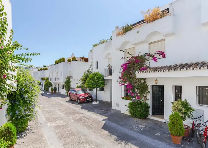 Tatil Evi Escape To Serenity - 3 Bedroom Townhouse By The Sea!