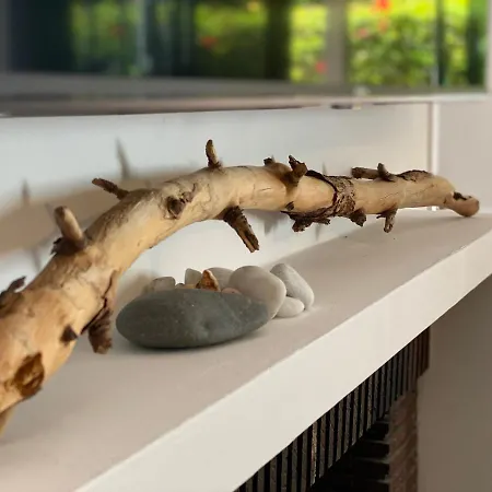 Escape To Serenity - 3 Bedroom Townhouse By The Sea! Vakantiehuis Marbella