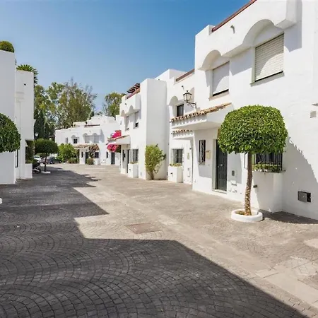 Holiday home Escape To Serenity - 3 Bedroom Townhouse By The Sea!
